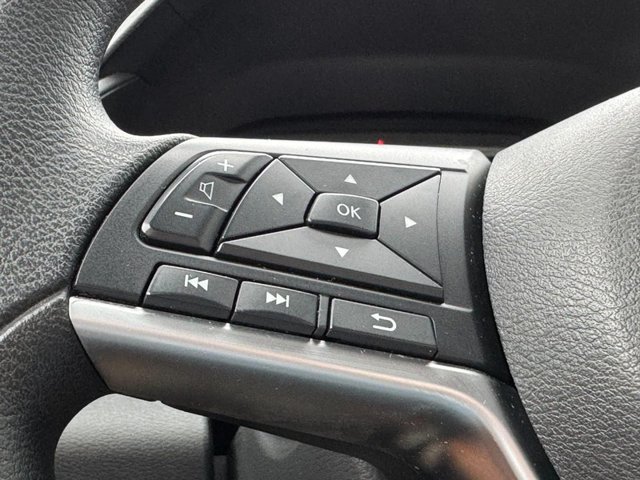 Used 2023 Nissan Altima 2.5 SV FWD image 16