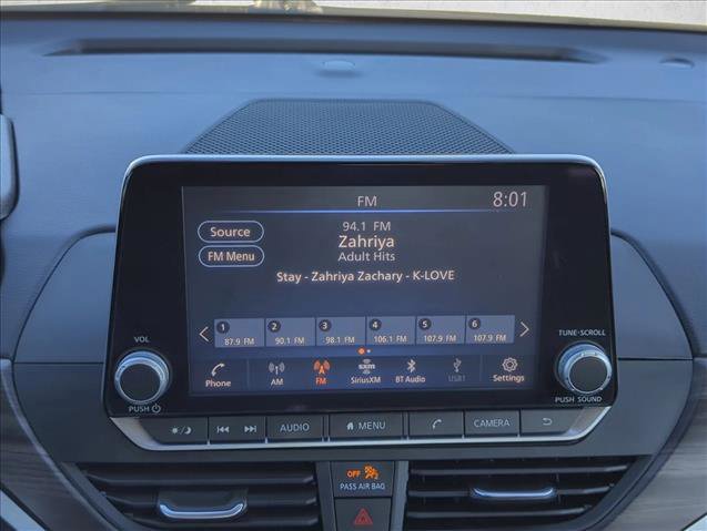 Used 2025 Nissan Altima 2.5 SV FWD image 13