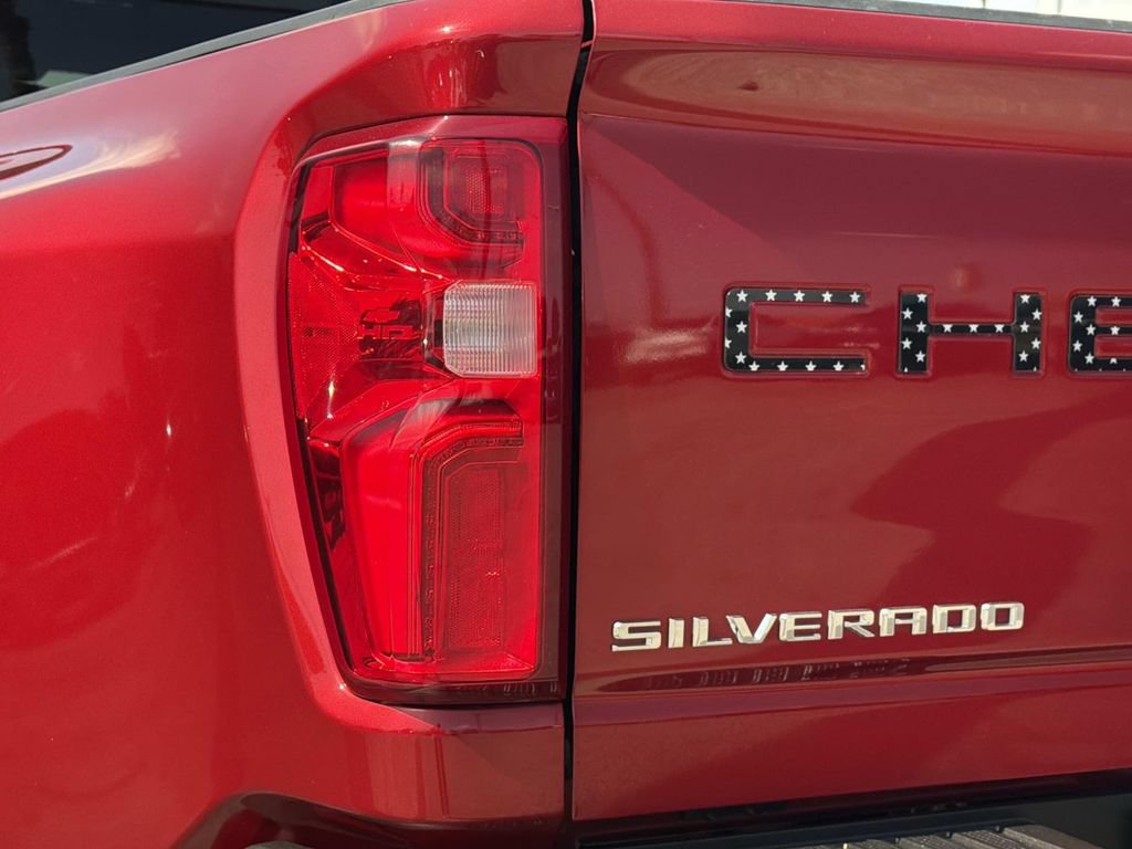 Used 2022 Chevrolet Silverado 3500 High Country AWD/4WD image 8