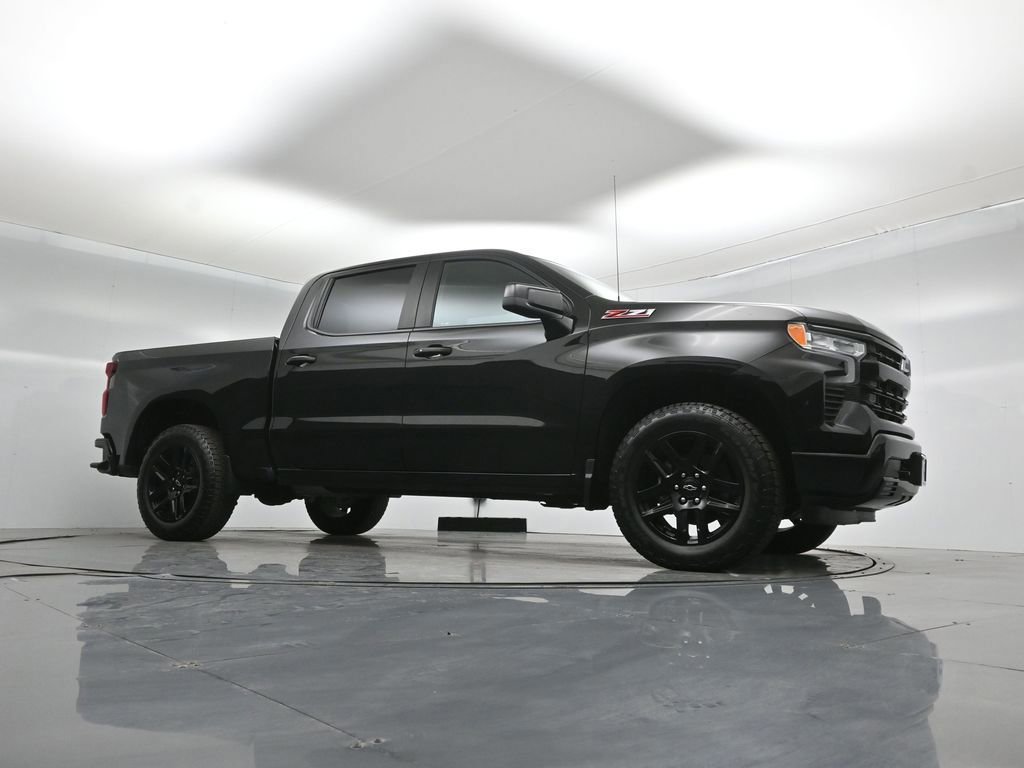 Used 2024 Chevrolet Silverado 1500 RST w/ Z71 Off-Road Package image 2