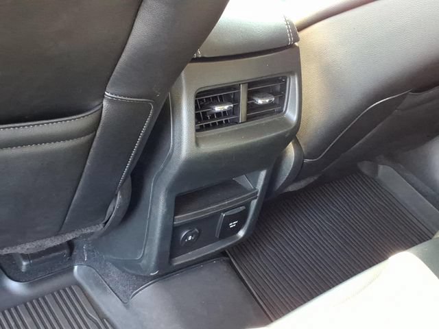 Certified 2024 Ford Edge Titanium AWD/4WD image 12