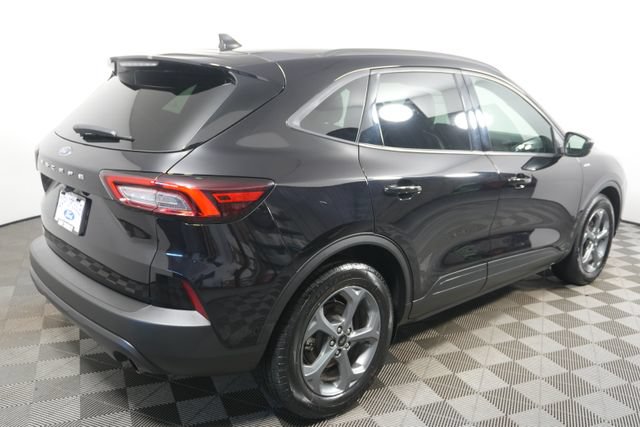 Certified 2025 Ford Escape ST-Line FWD image 3