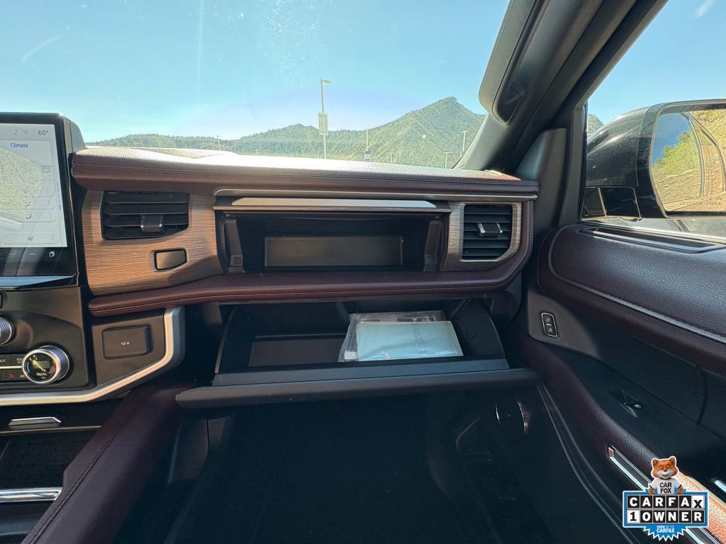 Certified 2024 Ford Expedition Limited image 26