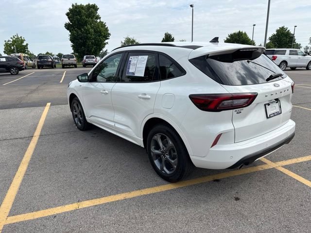 Certified 2023 Ford Escape ST-Line w/ Tech Pack #1 AWD/4WD image 17