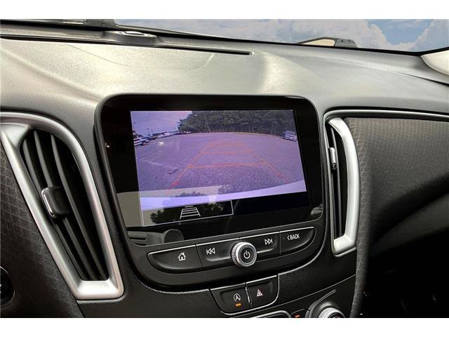 Used 2022 Chevrolet Malibu LT FWD image 16