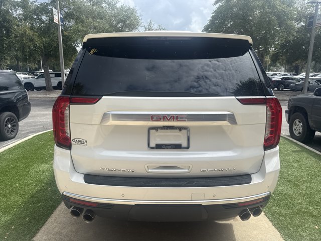 Used 2024 GMC Yukon XL Denali w/ Advanced Technology Package AWD/4WD image 6
