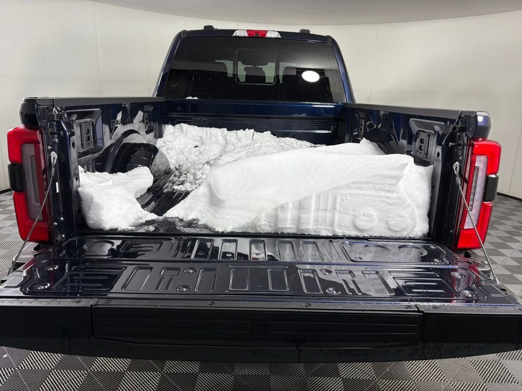 Certified 2025 Ford F350 Platinum image 33