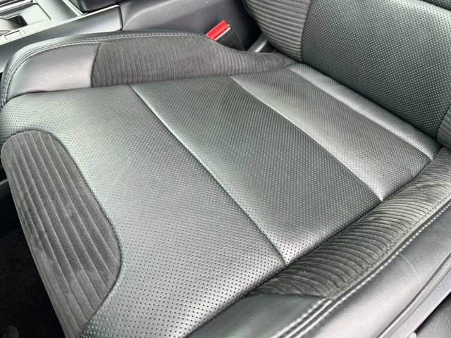 Certified 2022 Ford F150 Raptor w/ Equipment Group 801A High image 26