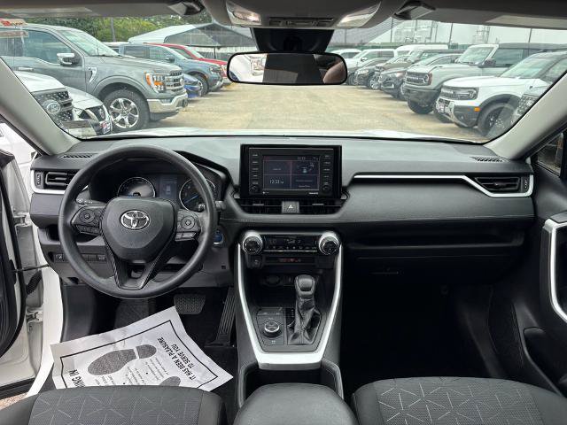 Used 2022 Toyota RAV4 XLE w/ Convenience Package AWD/4WD image 16