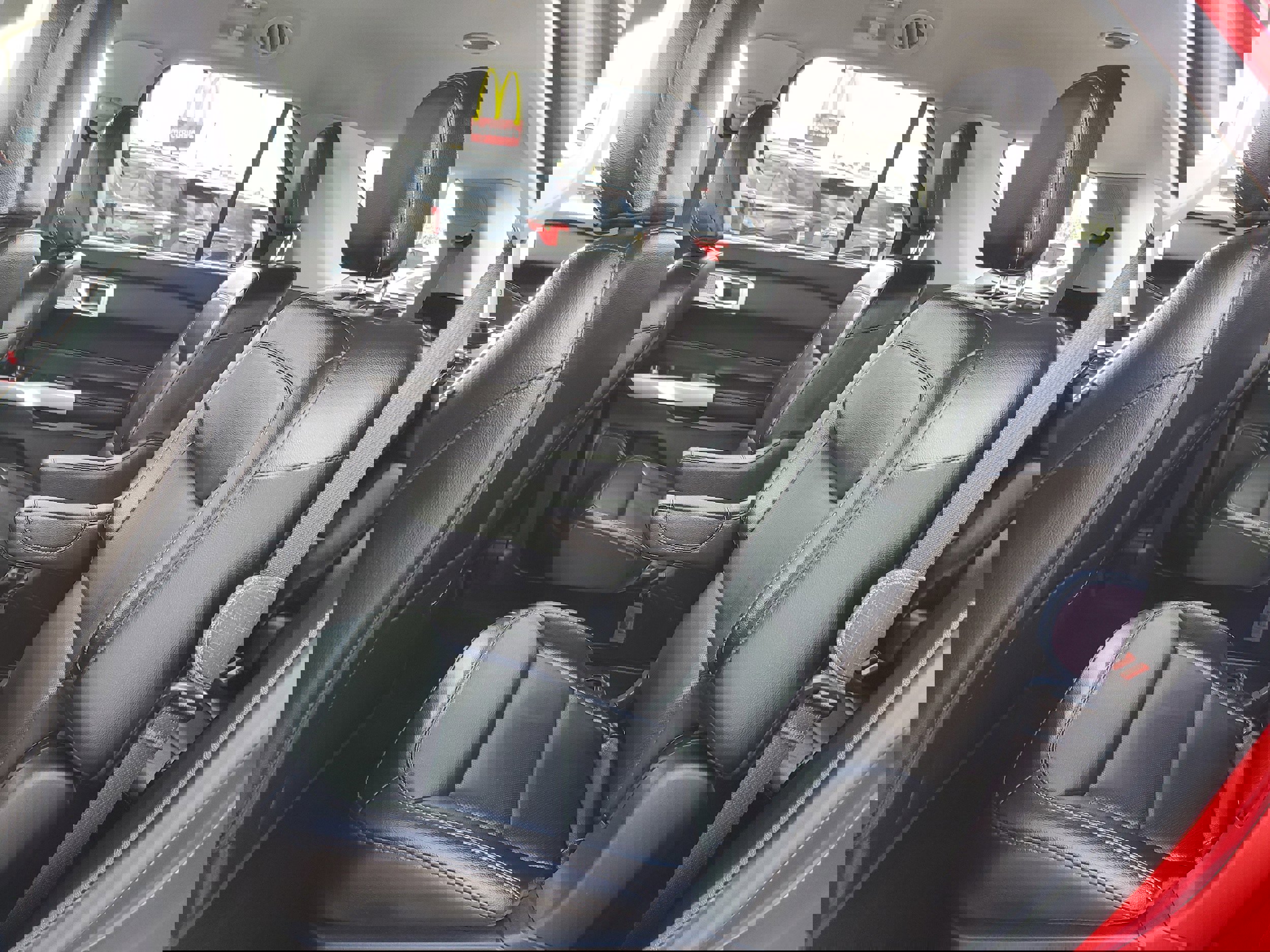 Certified 2022 Ford Explorer Limited w/ Hybrid Equipment Group 310A image 13