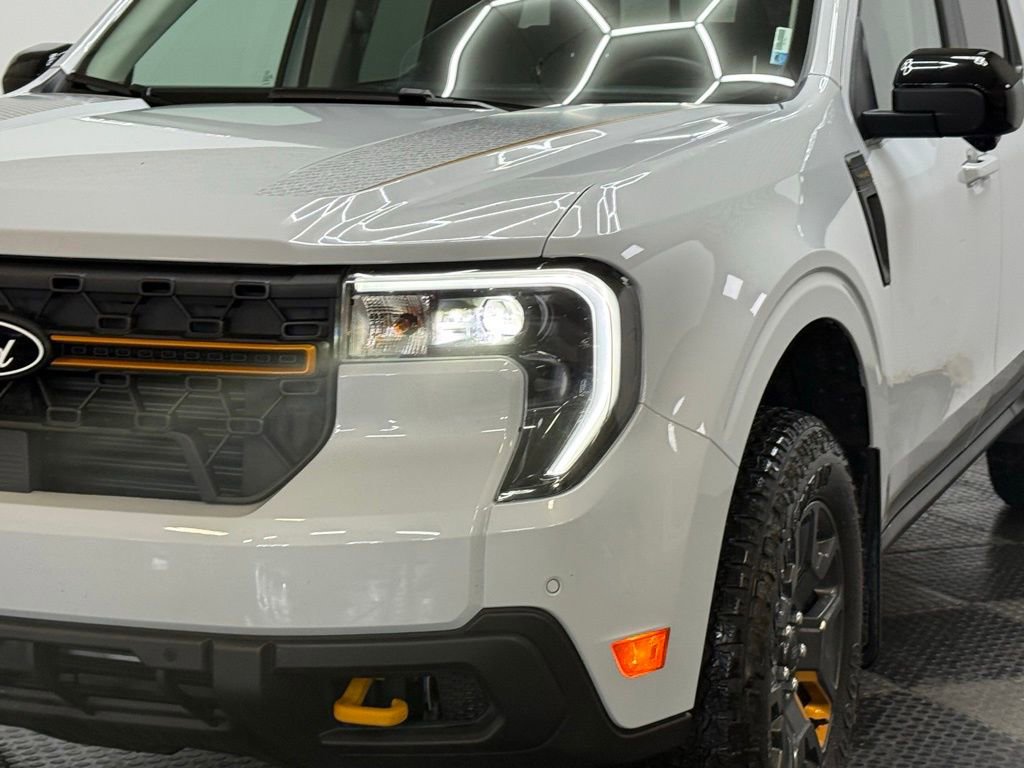 Certified 2025 Ford Maverick Tremor image 6