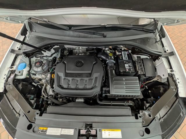 Used 2020 Volkswagen Tiguan SE R-Line AWD/4WD image 24