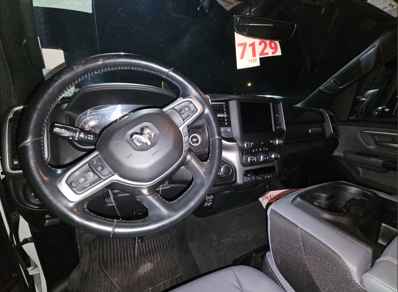 Used 2023 RAM 1500 Big Horn AWD/4WD image 6