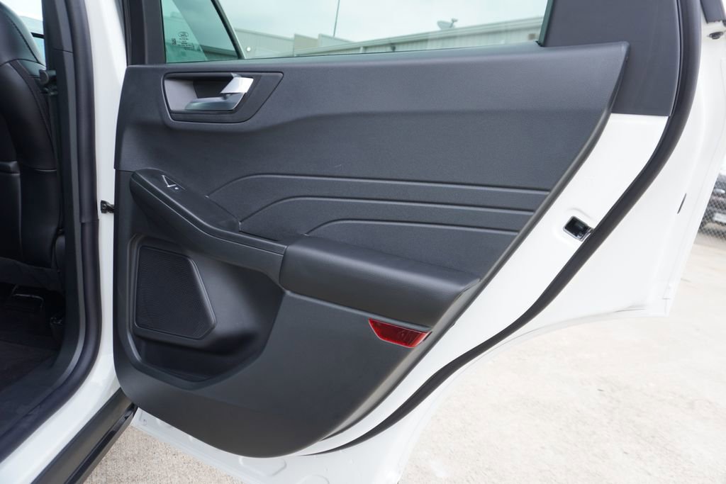 Certified 2025 Ford Escape ST-Line w/ Tech Pack #1 FWD image 19