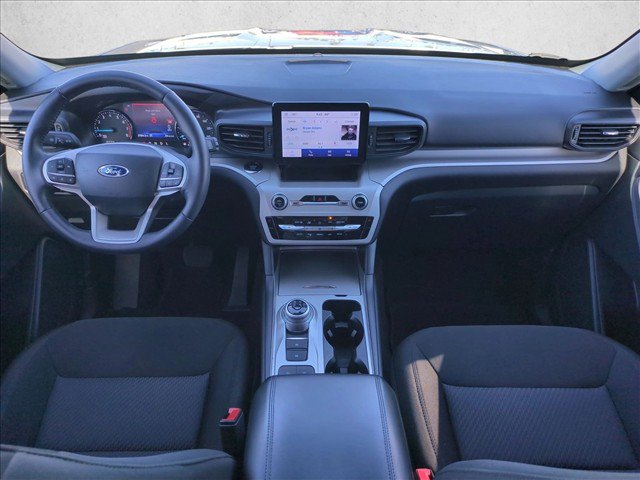 Certified 2023 Ford Explorer XLT RWD image 16