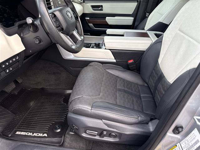 Used 2023 Toyota Sequoia Capstone AWD/4WD image 14