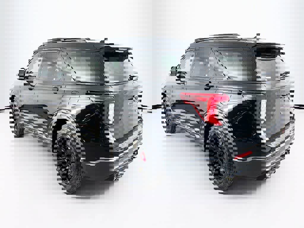 Certified 2020 Ford Explorer ST w/ ST Street Pack image 3