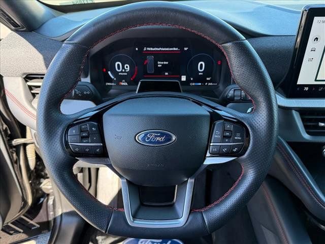 Certified 2025 Ford Explorer ST-Line image 17