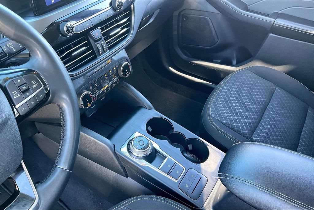 Certified 2023 Ford Escape Active AWD/4WD image 16