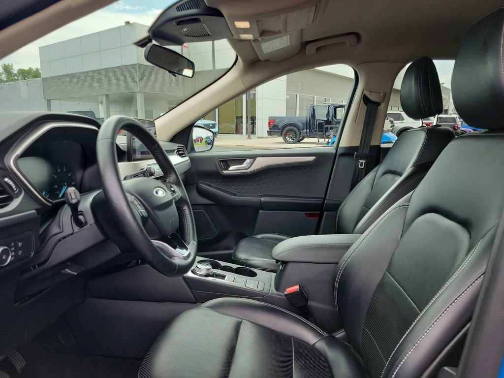 Certified 2020 Ford Escape SEL AWD/4WD image 17
