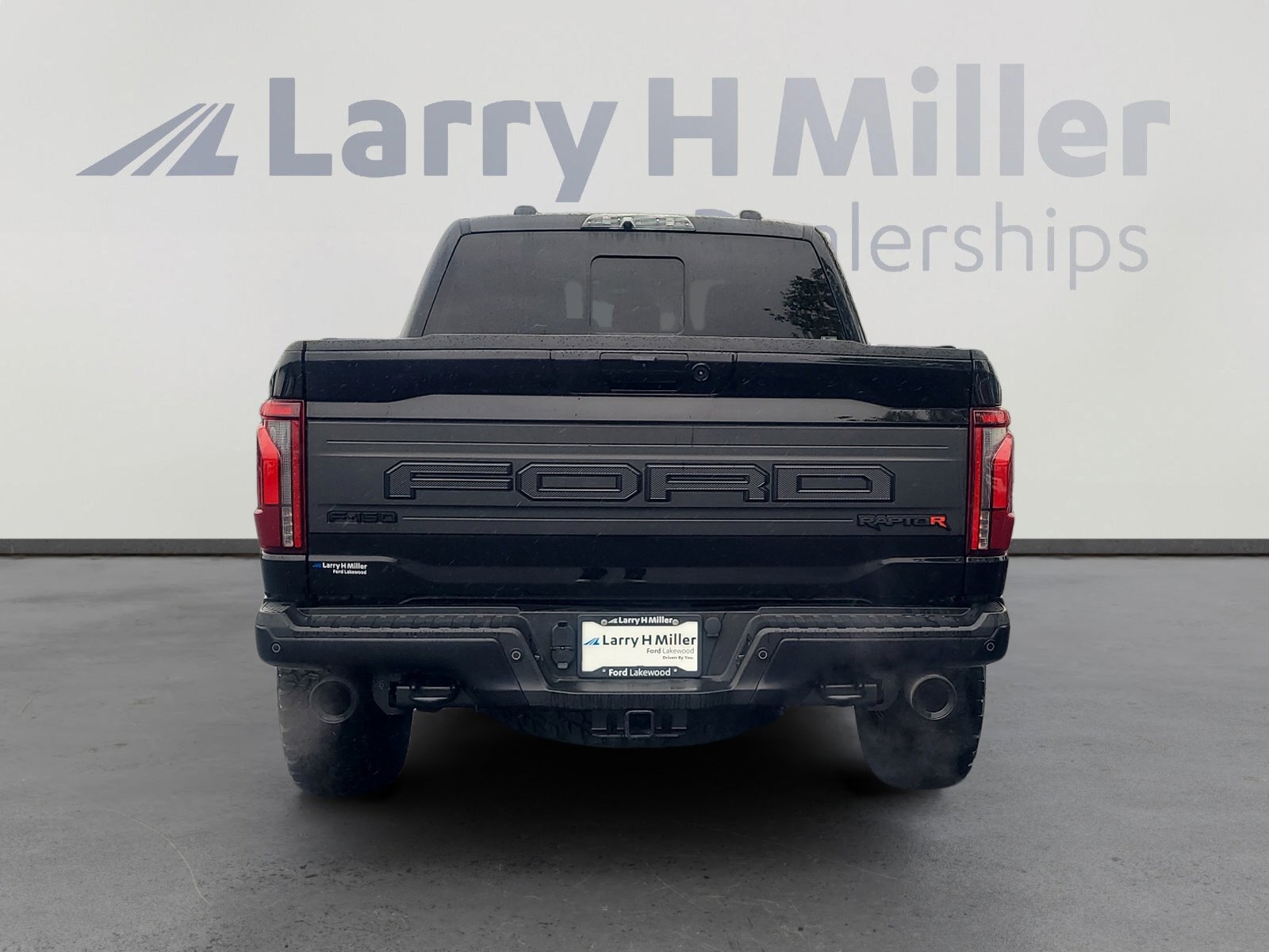 Certified 2025 Ford F150 Raptor w/ Equipment Group 803A Raptor R AWD/4WD image 4