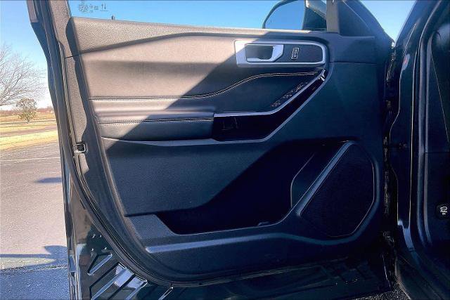 Certified 2022 Ford Explorer ST w/ ST Street Pack image 19