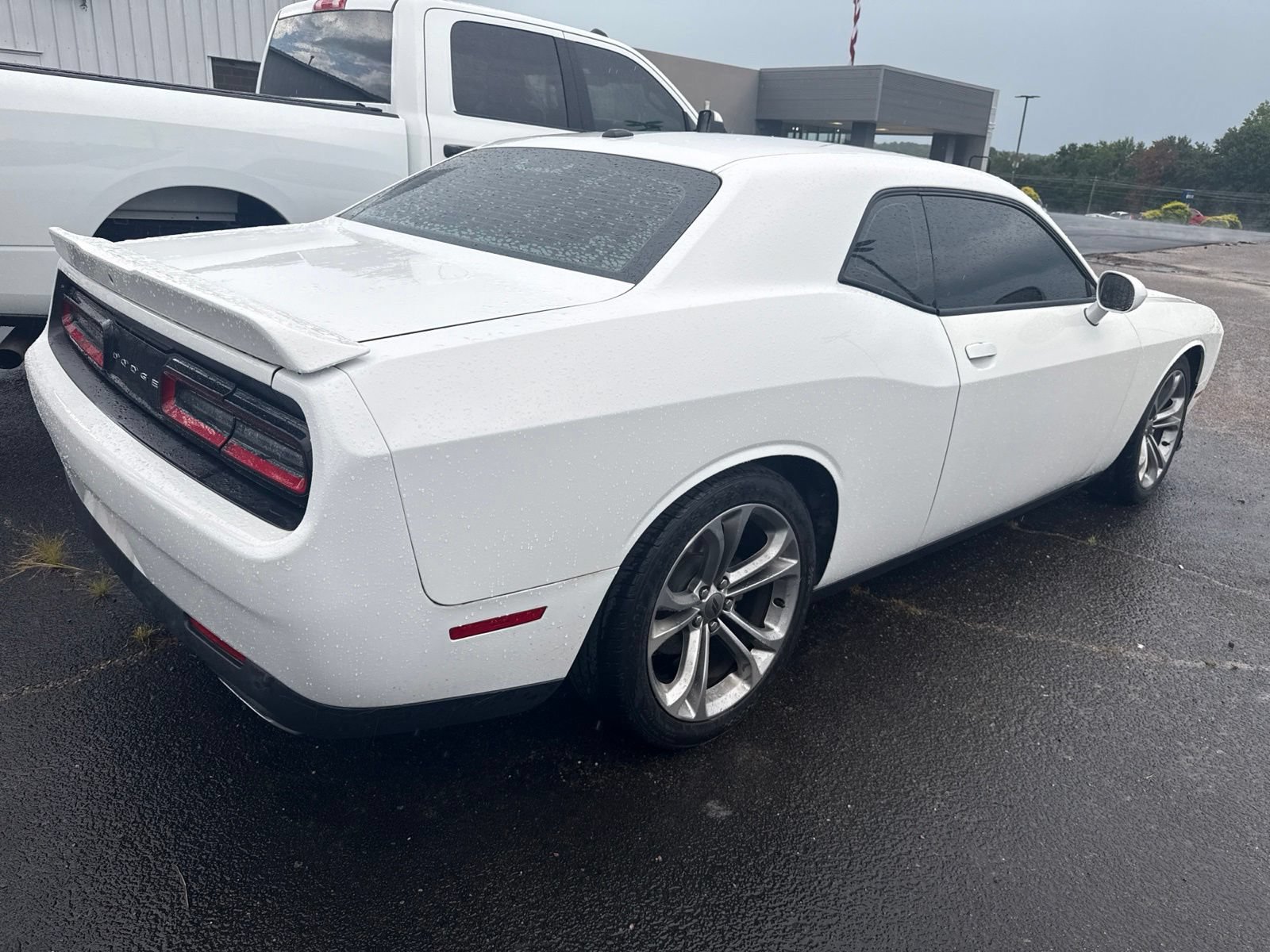 Used 2020 Dodge Challenger R/T RWD image 5