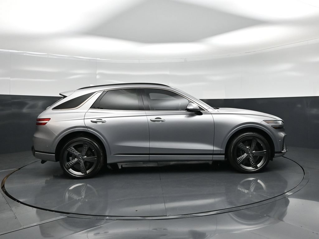 Used 2024 Genesis GV70 3.5T Sport w/ Sport Advanced Package AWD/4WD image 24