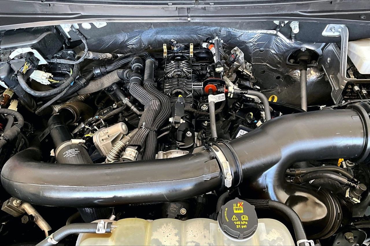 Certified 2023 Ford Expedition XLT image 33