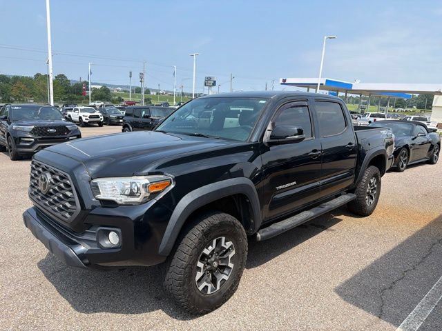Used 2020 Toyota Tacoma TRD Off-Road AWD/4WD image 3