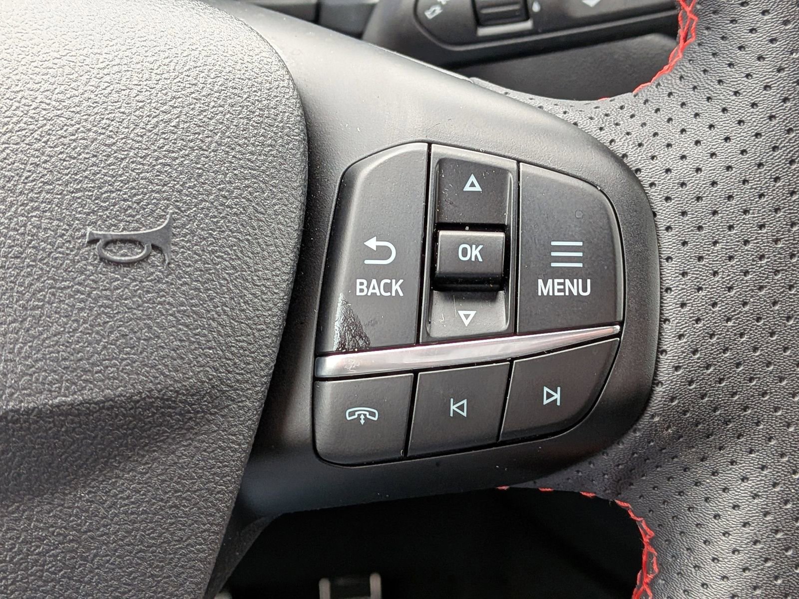 Certified 2023 Ford Escape ST-Line w/ Tech Pack #1 image 30