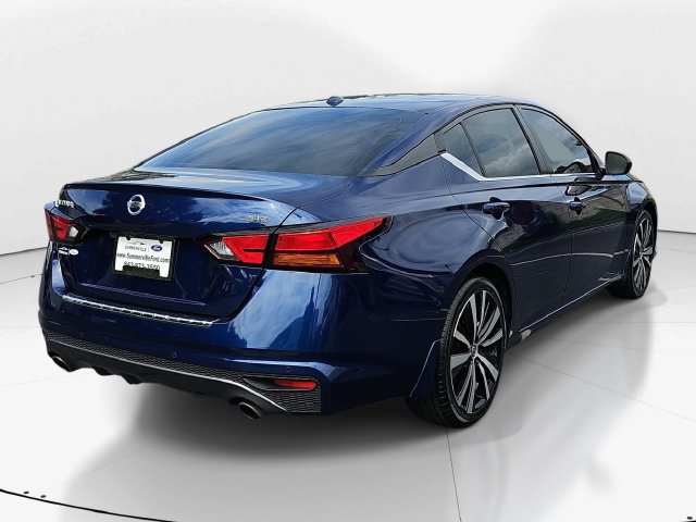 Used 2021 Nissan Altima 2.5 SR FWD image 3