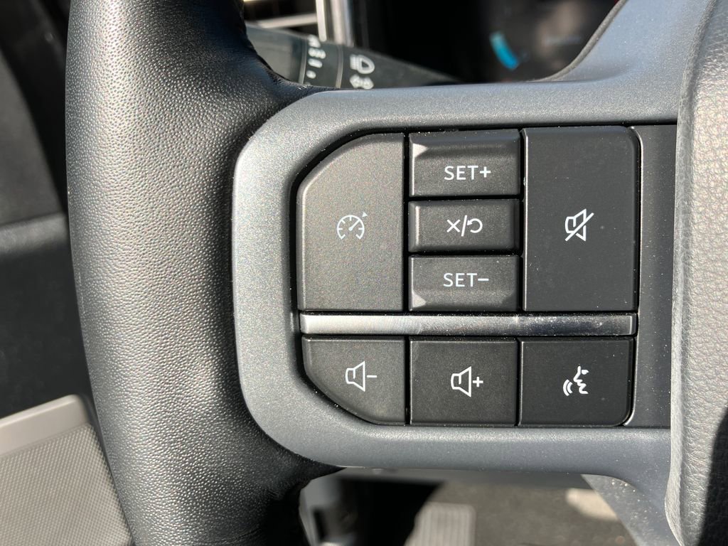 Certified 2024 Ford F250 Lariat w/ Sport Appearance Package image 17