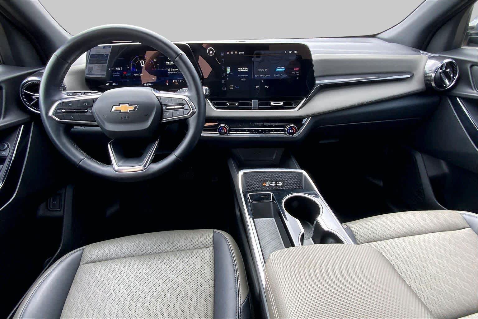 Used 2025 Chevrolet Equinox LT w/ Convenience Package II FWD image 16