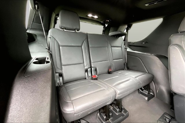 Used 2023 Chevrolet Tahoe Z71 w/ Luxury Package AWD/4WD image 30