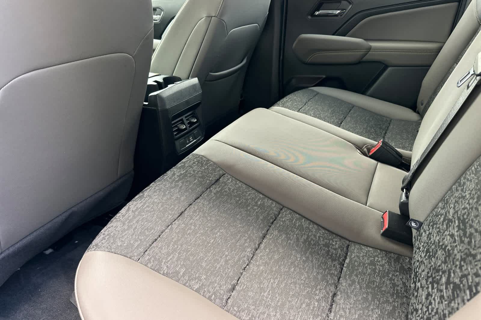 Used 2024 Chevrolet Colorado ZR2 image 10