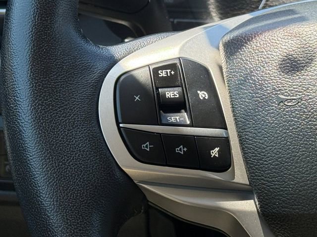 Certified 2023 Ford Explorer XLT w/ Equipment Group 202A RWD image 11