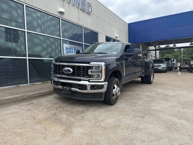 Certified 2023 Ford F350 Lariat w/ Lariat Ultimate Package AWD/4WD image 3