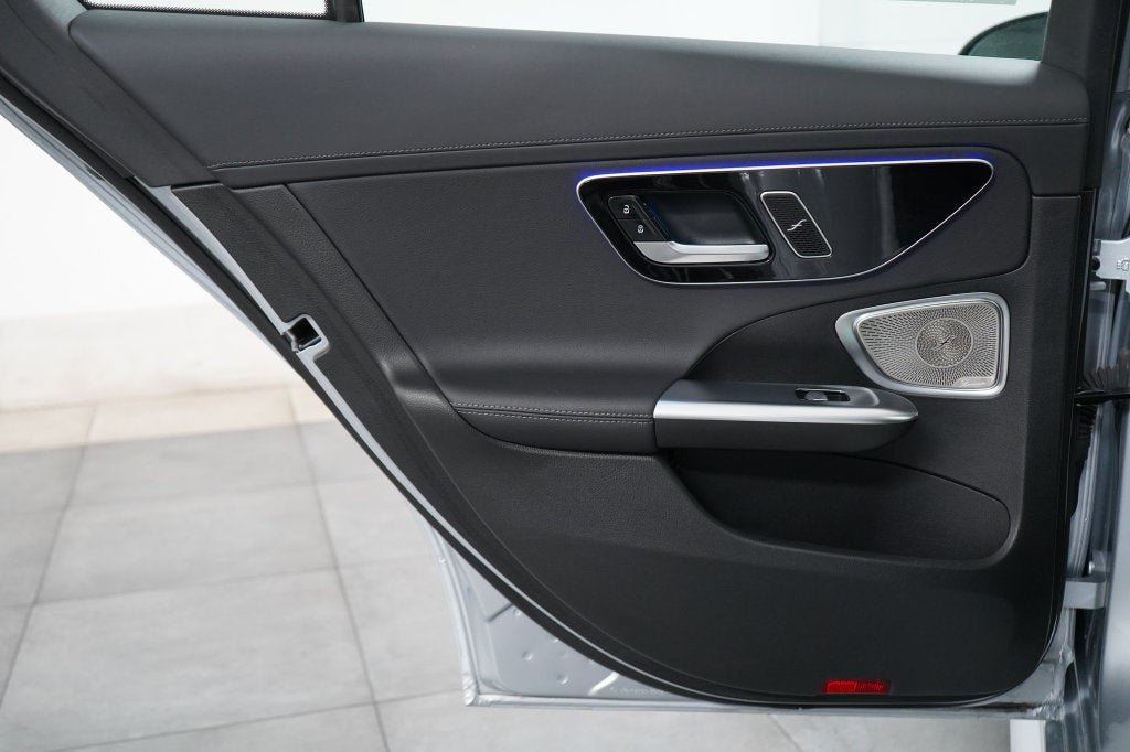 Used 2023 Mercedes-Benz C 300 4MATIC Sedan image 30