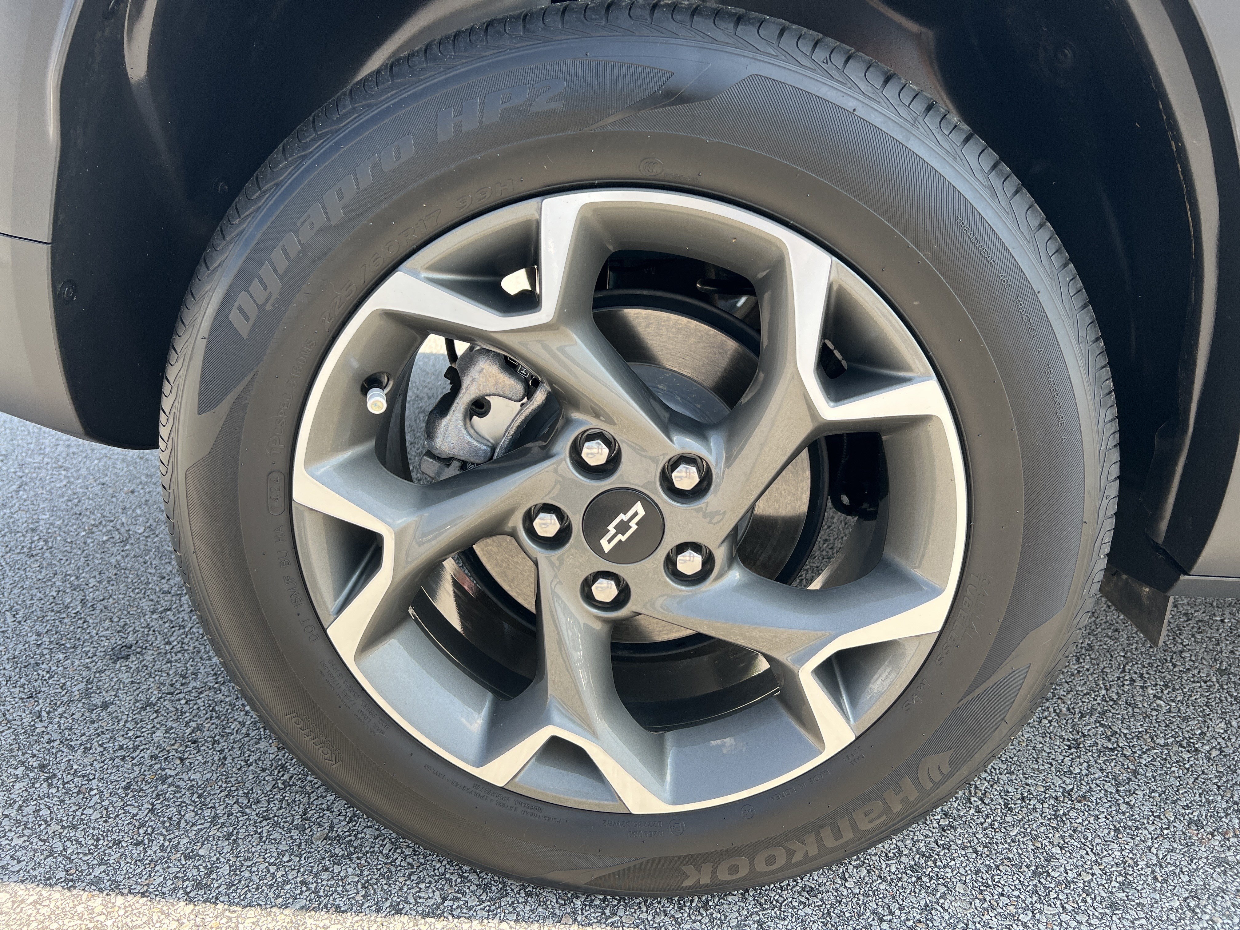 Used 2025 Chevrolet Trax LT w/ Driver Confidence Package FWD image 17