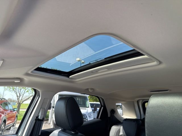 Certified 2021 Ford EcoSport SES AWD/4WD image 38