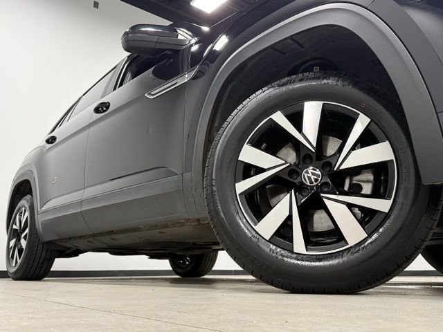 Used 2023 Volkswagen Atlas Cross Sport SE AWD/4WD image 3