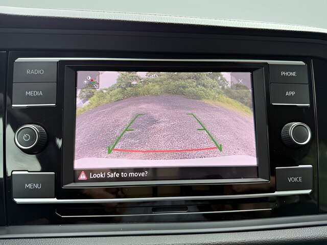 Used 2024 Volkswagen Jetta SE w/ Panoramic Sunroof Package FWD image 10