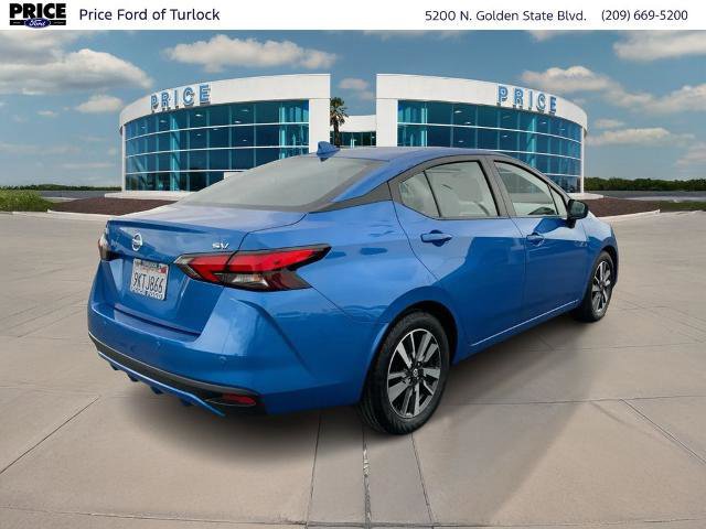 Used 2022 Nissan Versa SV image 5