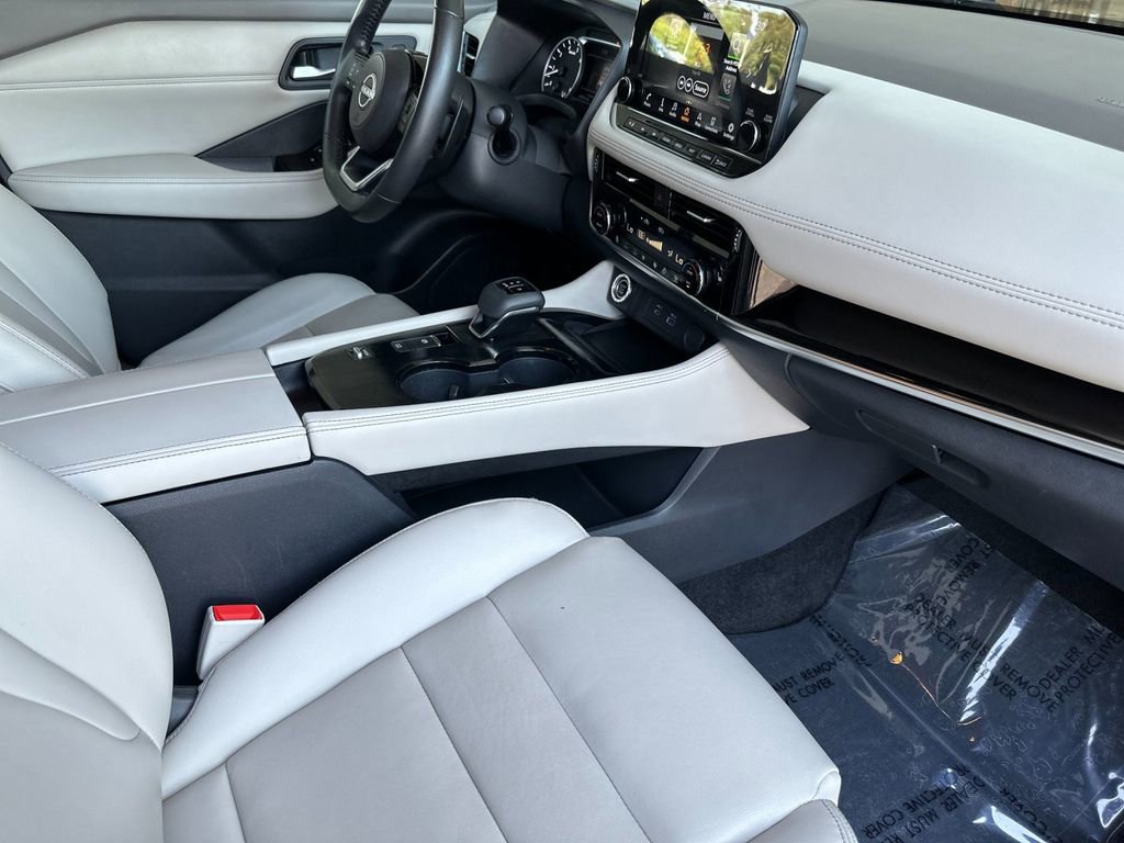 Used 2023 Nissan Rogue SL w/ SL Premium Package FWD image 15