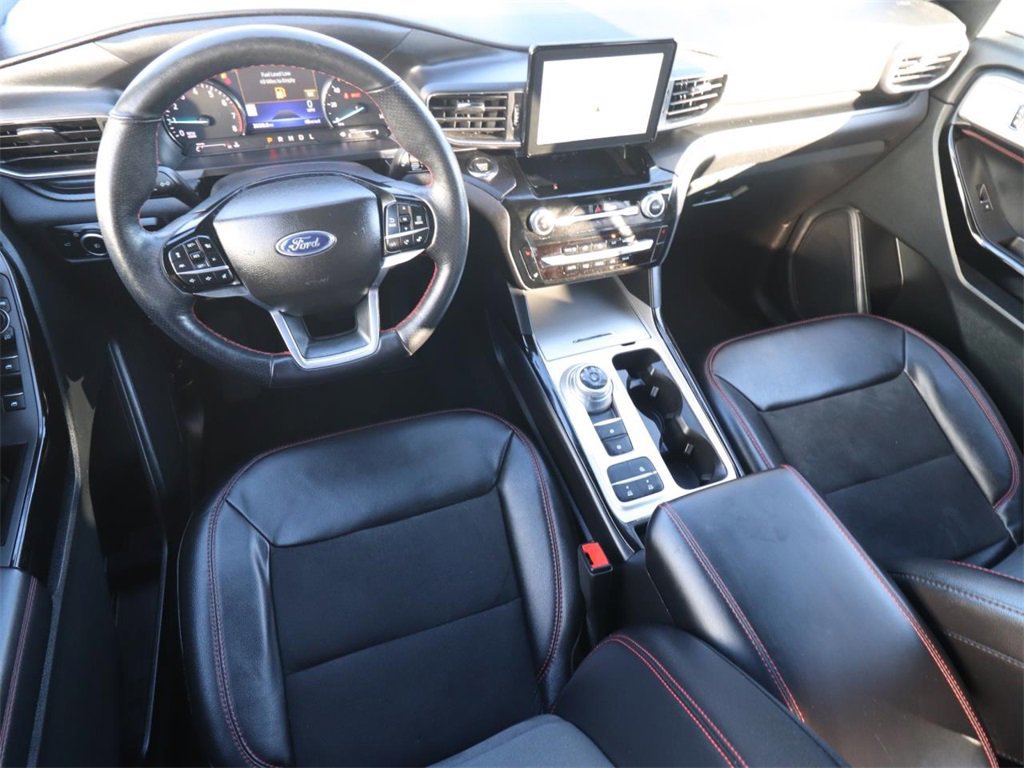 Certified 2023 Ford Explorer ST-Line w/ Class IV Trailer Tow Package image 10