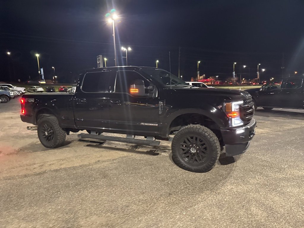 Certified 2022 Ford F250 Lariat w/ Black Appearance Package image 20