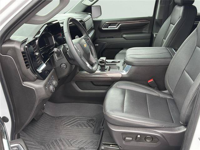 Used 2024 Chevrolet Silverado 1500 LTZ AWD/4WD image 12