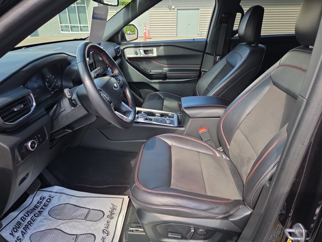 Certified 2023 Ford Explorer ST-Line w/ Class IV Trailer Tow Package AWD/4WD image 9