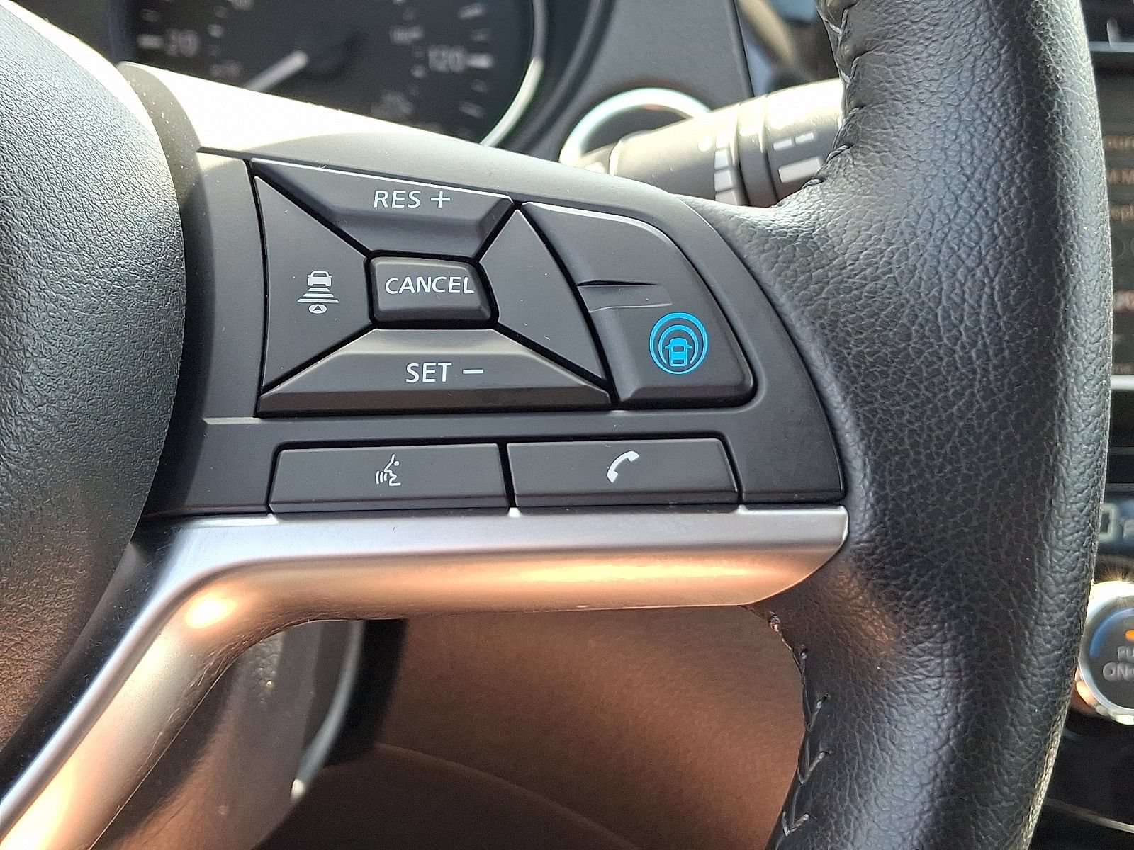 Used 2022 Nissan Rogue Sport SV w/ Technology Package AWD/4WD image 21